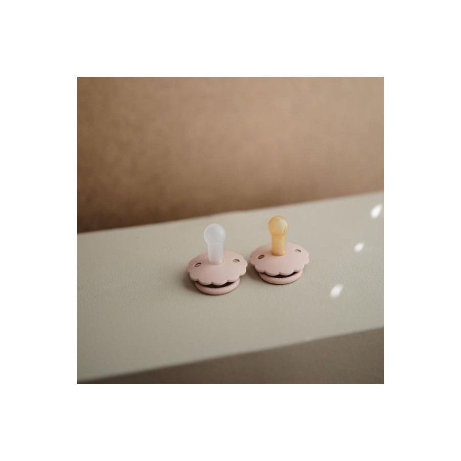 FRIGG Daisy pacifier | Blush