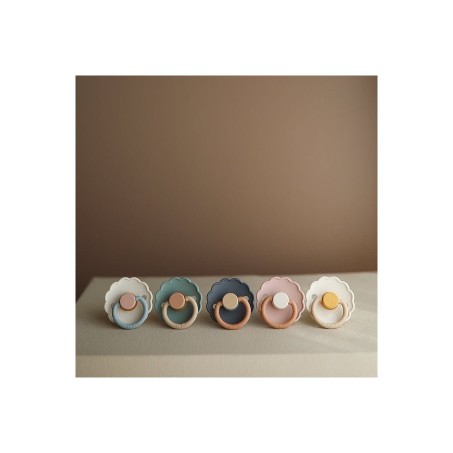FRIGG Daisy pacifier | Chamomile