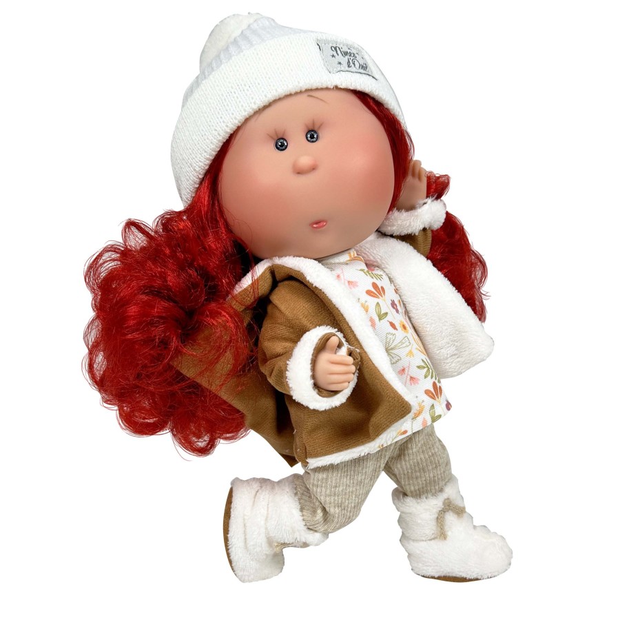 Mia Doll